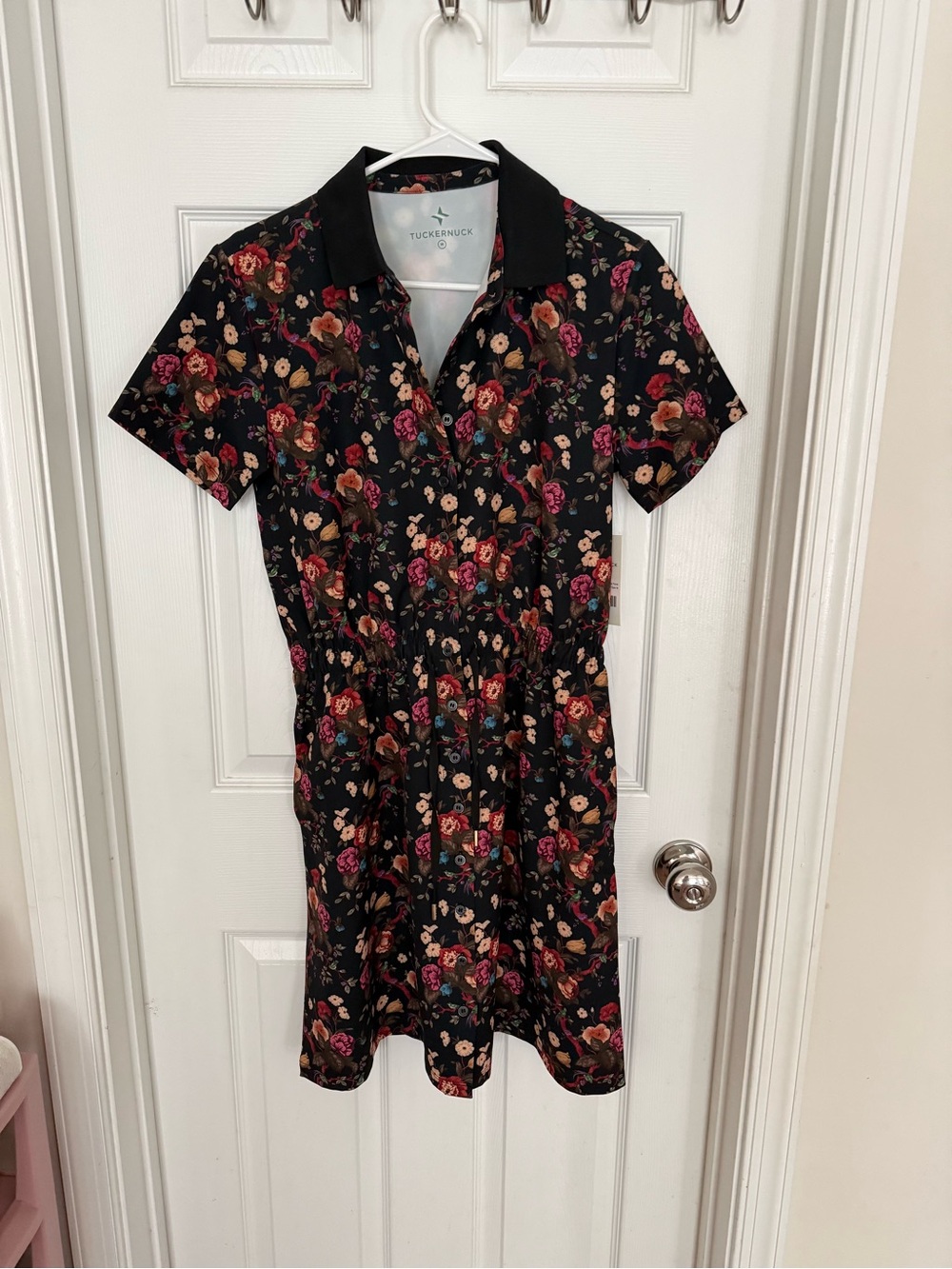 NWT Tuckernuck Baroque Floral Polo Dress with Pink & Cream Blooms sz M